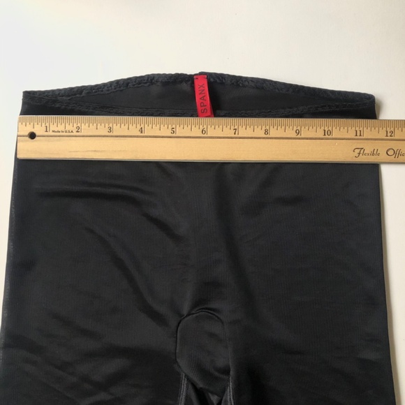 NWOT SPANX Skinny Britches Under Garment Shorts - Picture 3 of 4